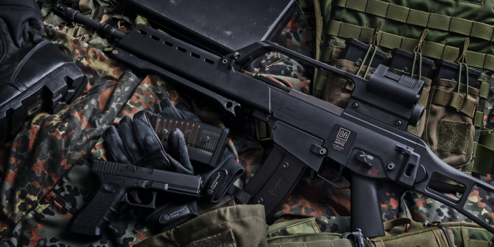 broń - pistolet i karabinek