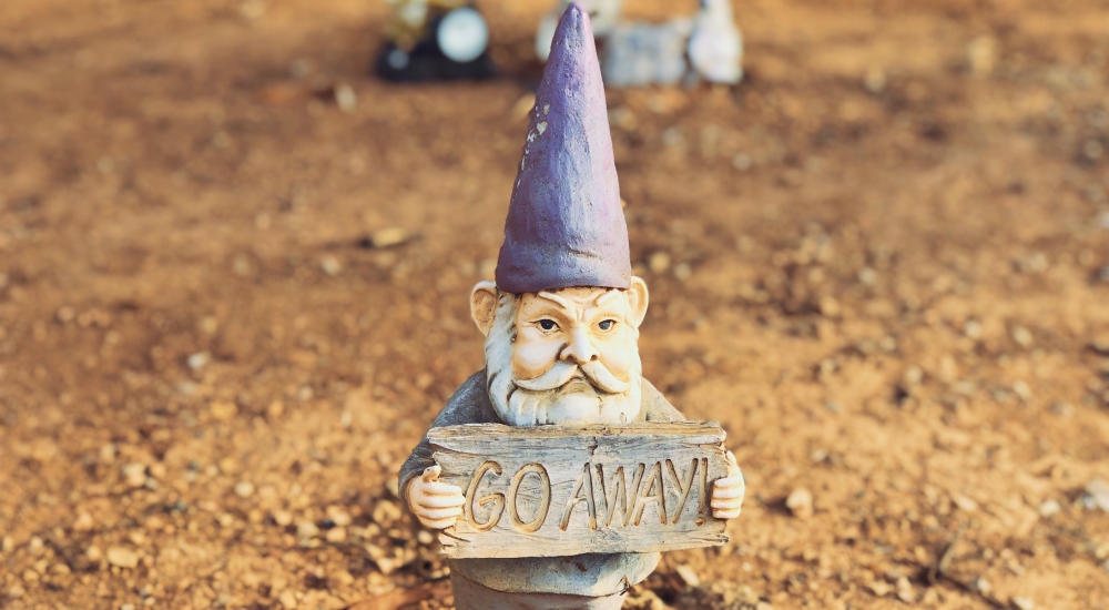 nie jesteś tu mile widziany!, zdjęcie: john-bussell-unsplash CC-0