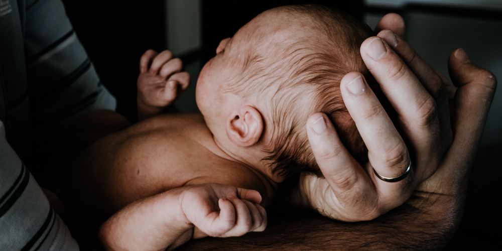 pojawiło się dziecko, zdjęcie: kelly-sikkema-V106bb1a9BY-unsplash CC-0