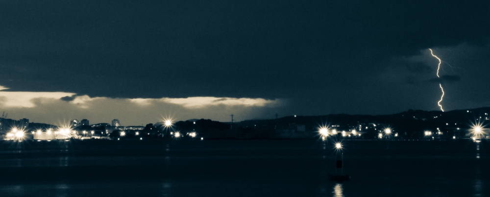 piękno w środku burzy, zdjęcie: guillaume@unsplash.com, CC-0