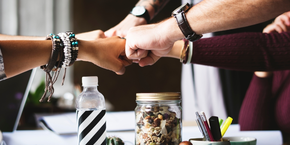 razem jesteśmy siłą, zdjęcie: rawpixel@unsplash.com, CC-0