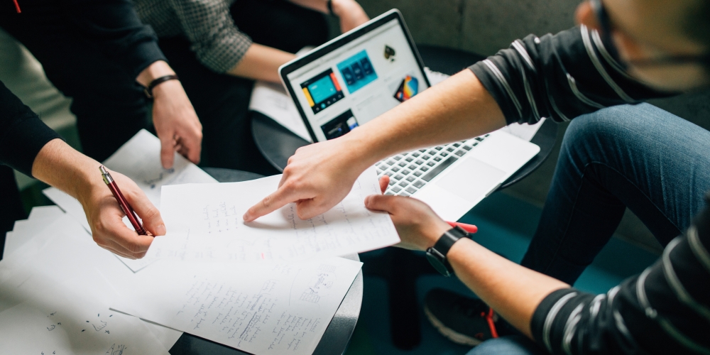 dane i opinie, zdjęcie: stefan-stefancik@unsplash.com, CC-0