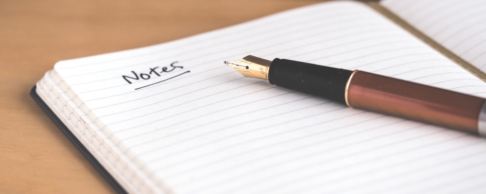 notes i pióro to podstawa bullet journal, zdjęcie: david-travis@unsplash.com