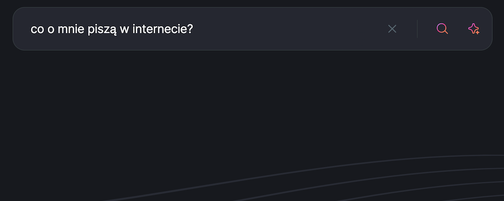 okno wyszukiwarki z wpisanym hasłem "co o mnie piszą w internecie?"